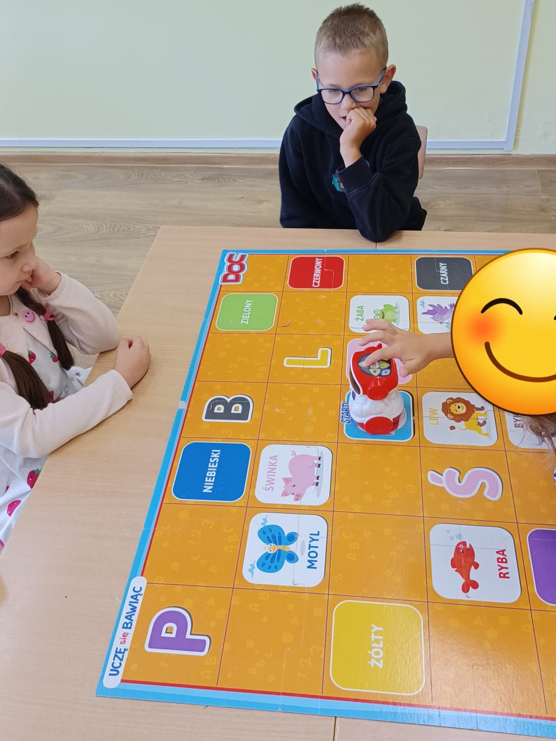 W prawo, w lewo, góra, dół, czy potrafię już? Odkrywanie przez kodowanie