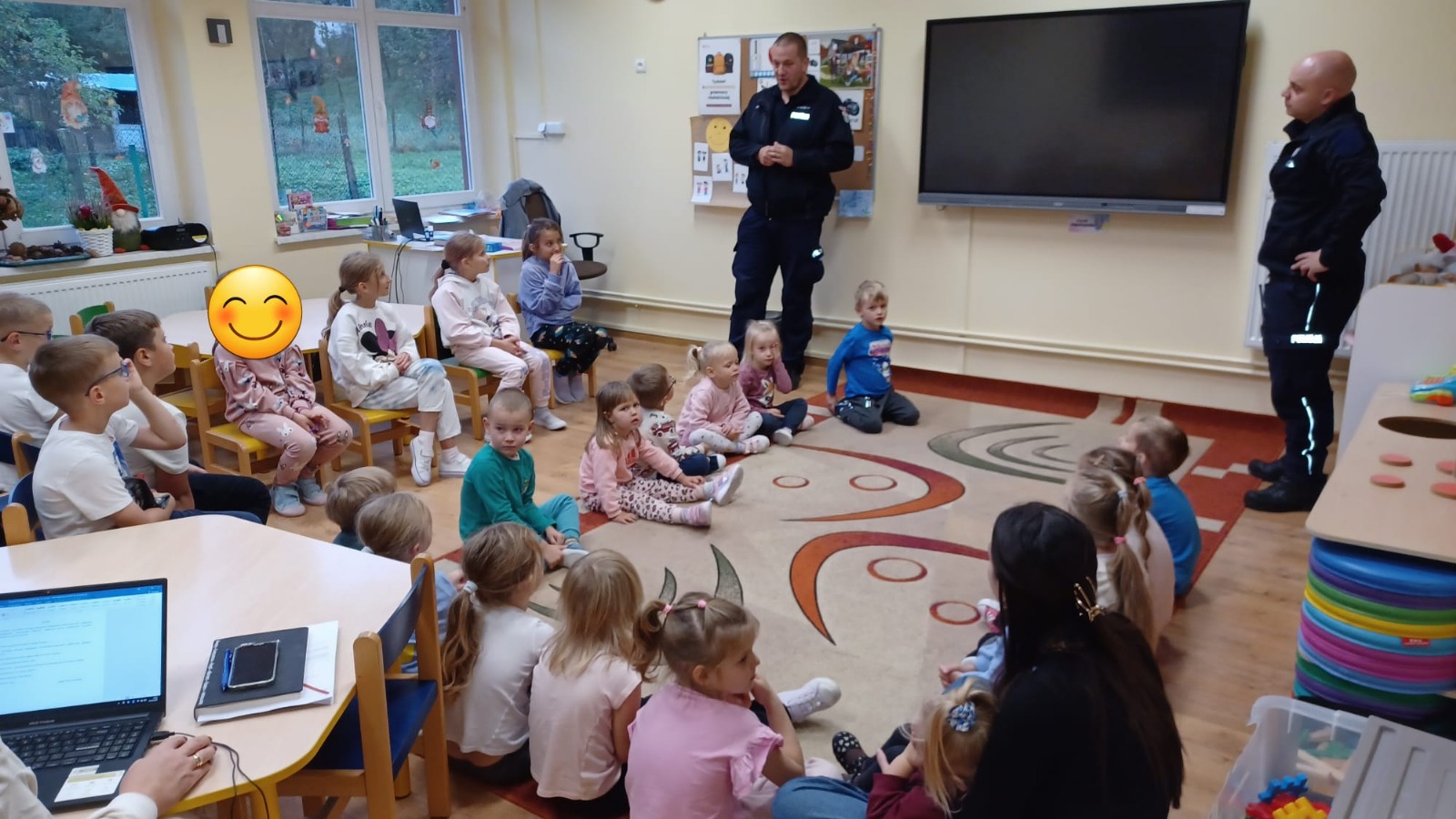 Wizyta Policjantów w oddziale przedszkolnym i klasach I-II