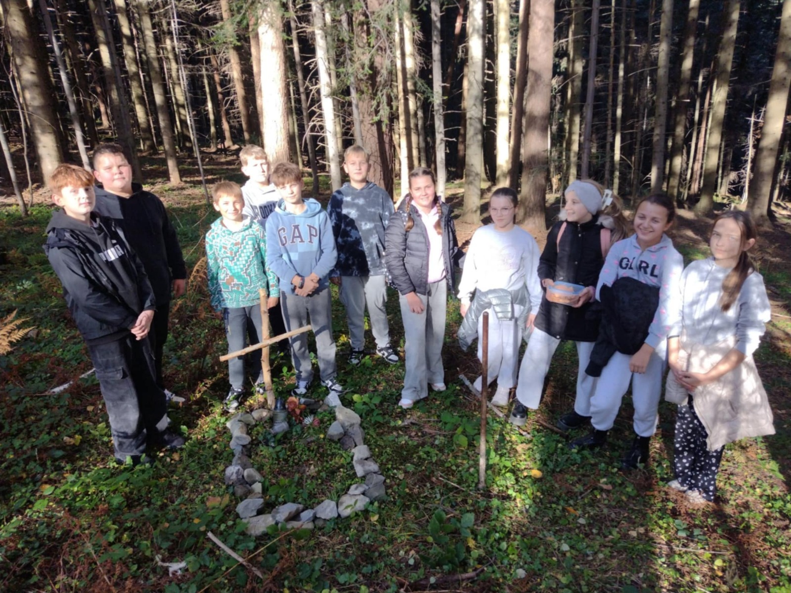 Odnowienie grobów wojennych na Zapowiednicy