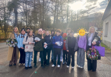 Wizyta klasy V i VI w pracowniach Stowarzyszenia Remedium w Tymbarku