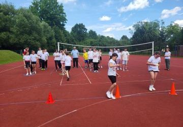 Dzień Bez Przemocy i Dzień Dziecka w klasach starszych